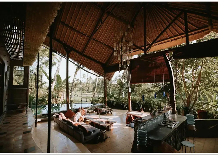 Firefly Eco Hotel 3*