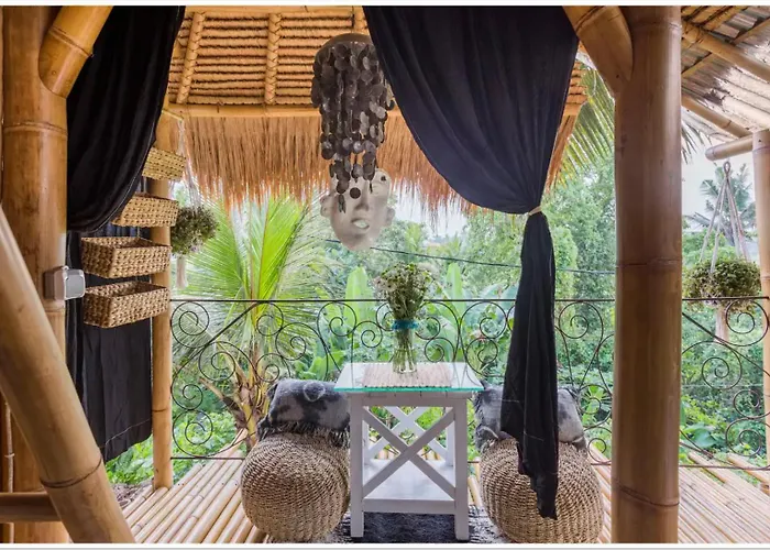 Firefly Eco Hotel