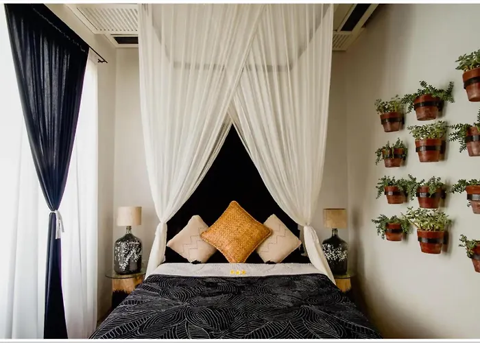 Firefly Eco Hotel